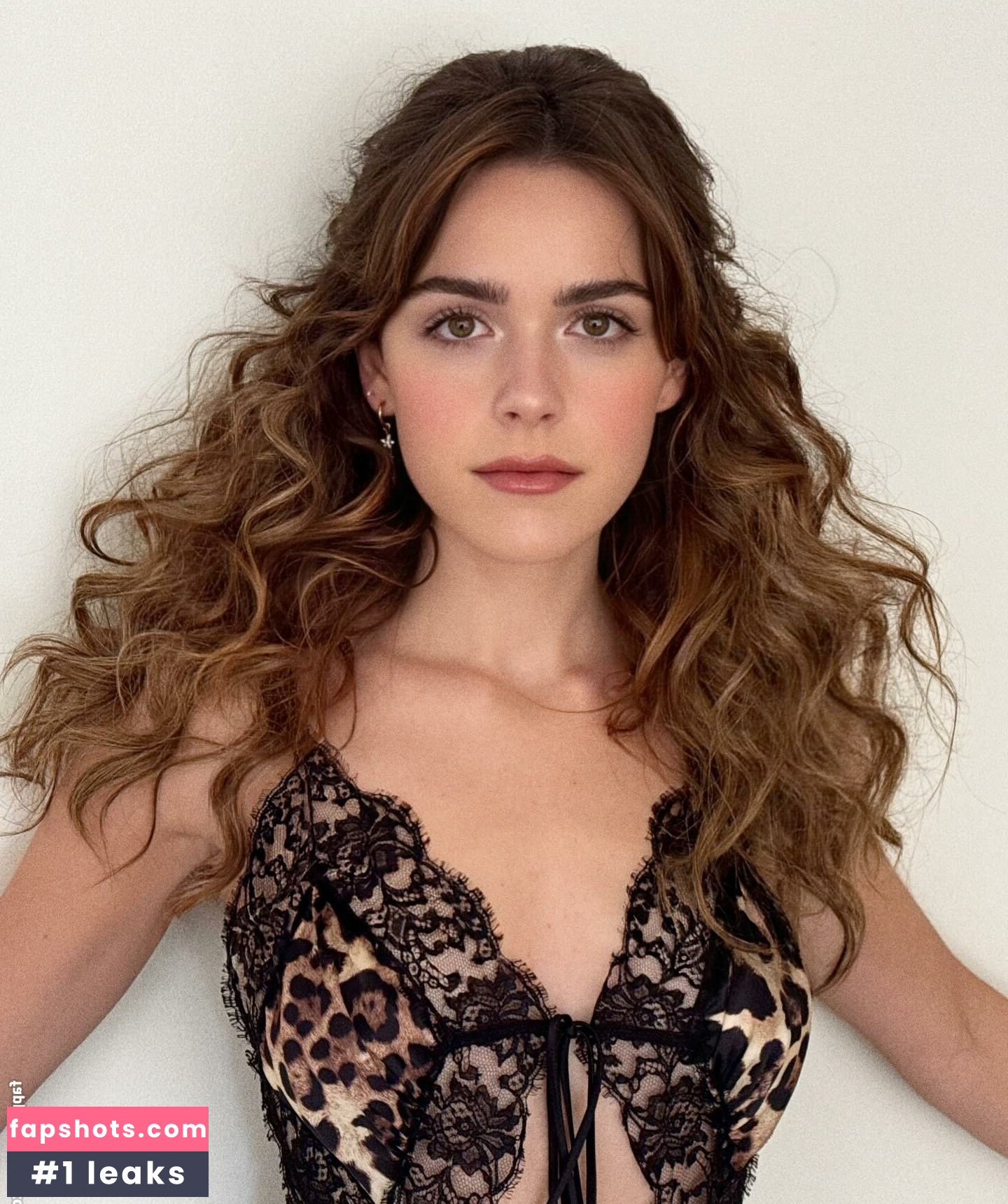 Kiernan Shipka gallery photo #63