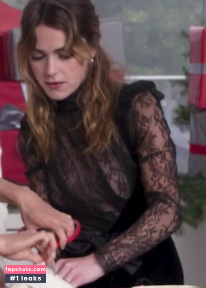 Kiernan Shipka gallery photo #74