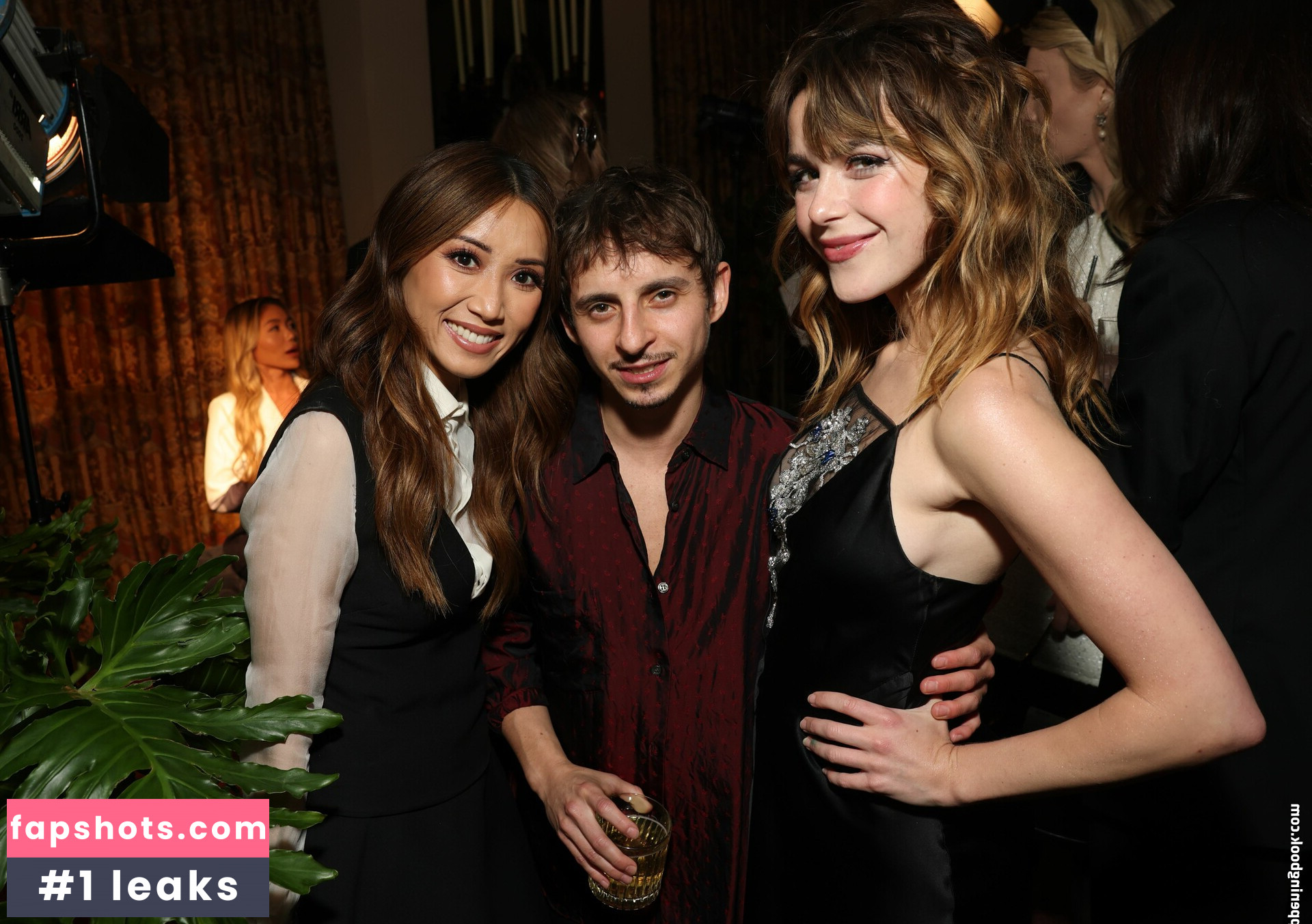 Kiernan Shipka gallery photo #79