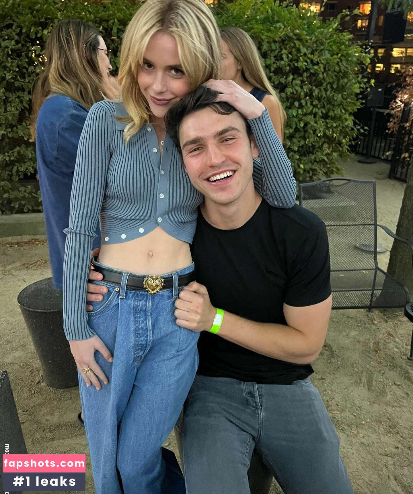 Kiernan Shipka gallery photo #98