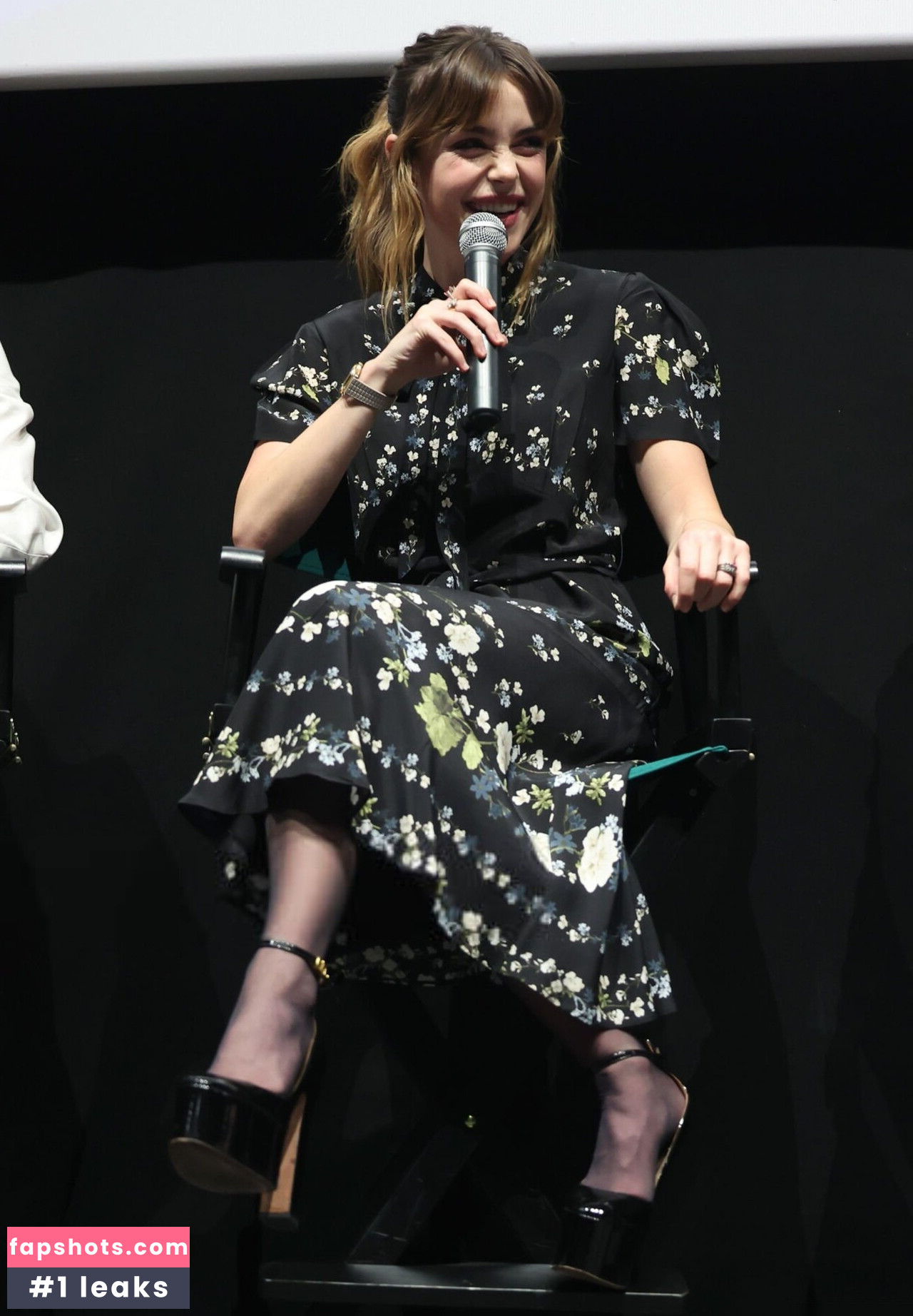 Kiernan Shipka gallery photo #100