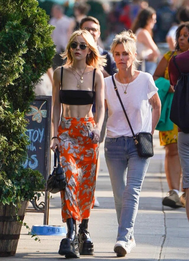 kiernan-shipka gallery photo #1042