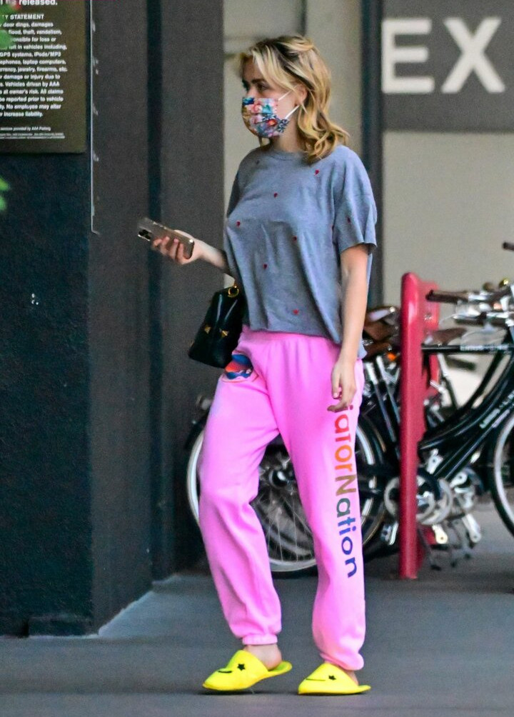 kiernan-shipka gallery photo #2011