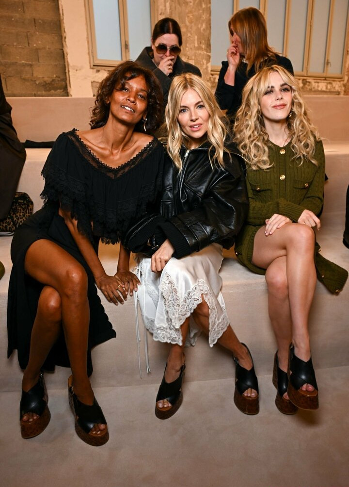 kiernan-shipka Nude Leaks OnlyFans Photos #671 - LeakJerk