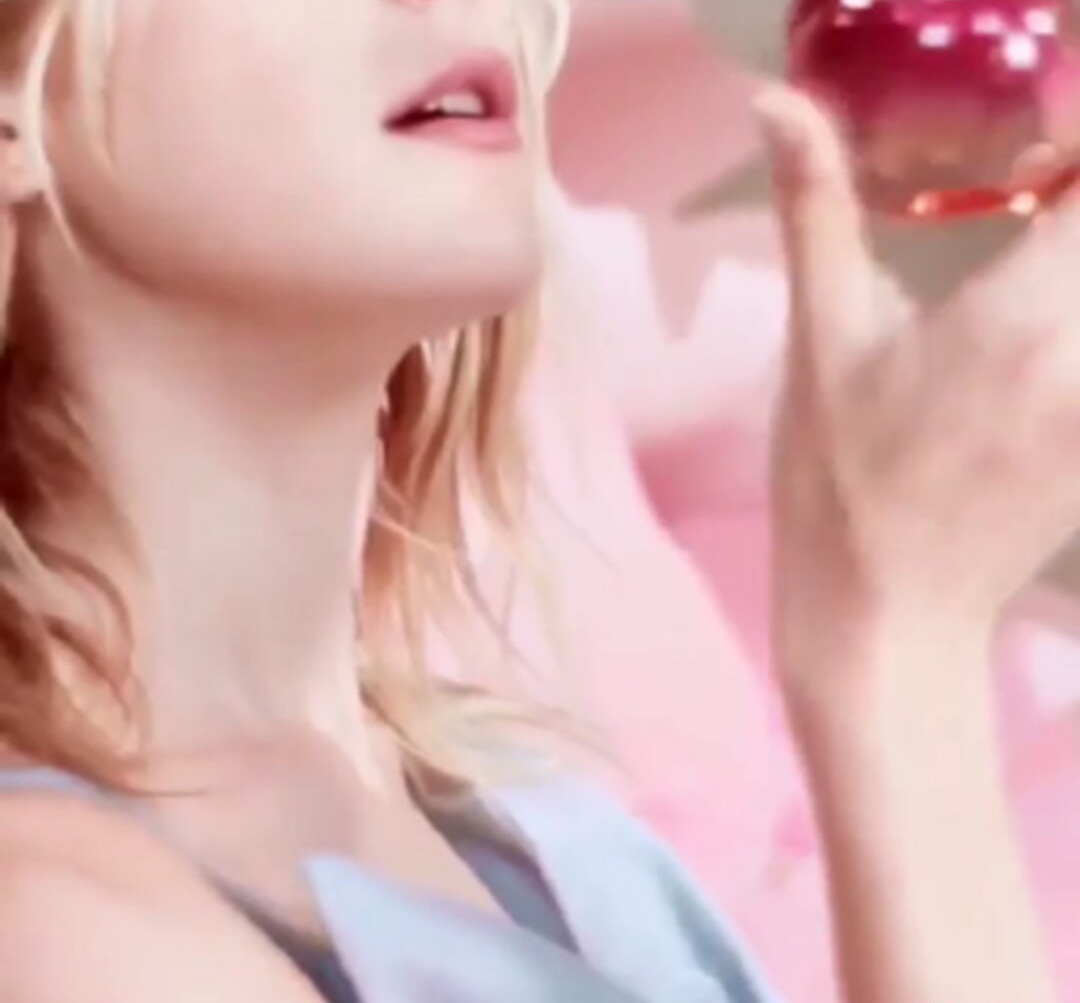 kiernan-shipka Nude Leaks OnlyFans Photos #681 - LeakJerk