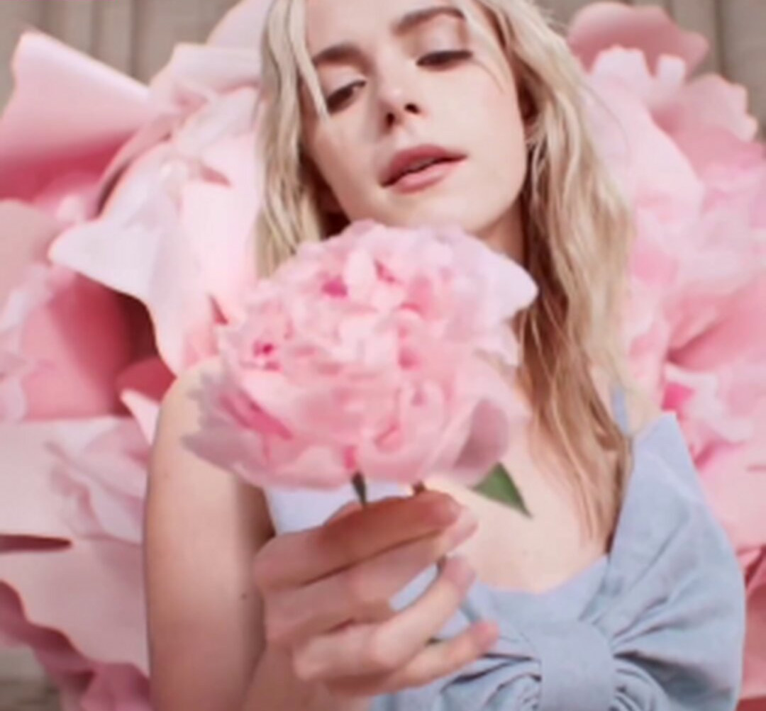 kiernan-shipka Nude Leaks OnlyFans Photos #683 - LeakJerk