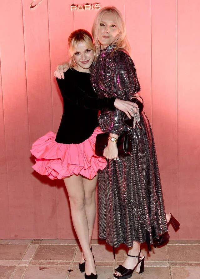 kiernan-shipka gallery photo #805