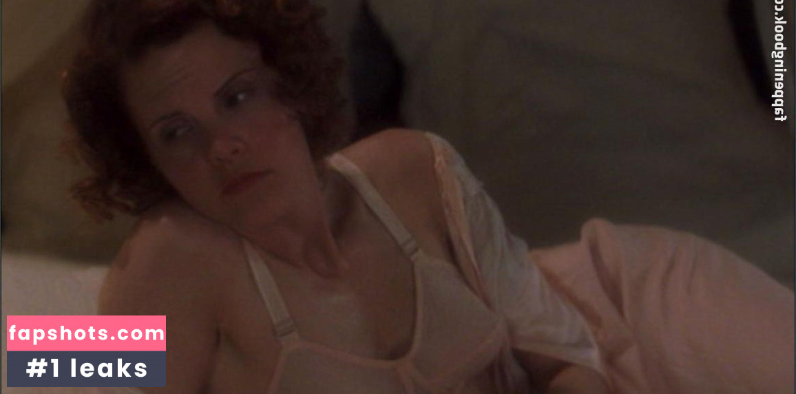 Kiersten Warren gallery photo #14