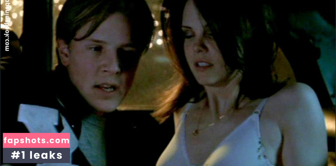 Kiersten Warren gallery photo #17