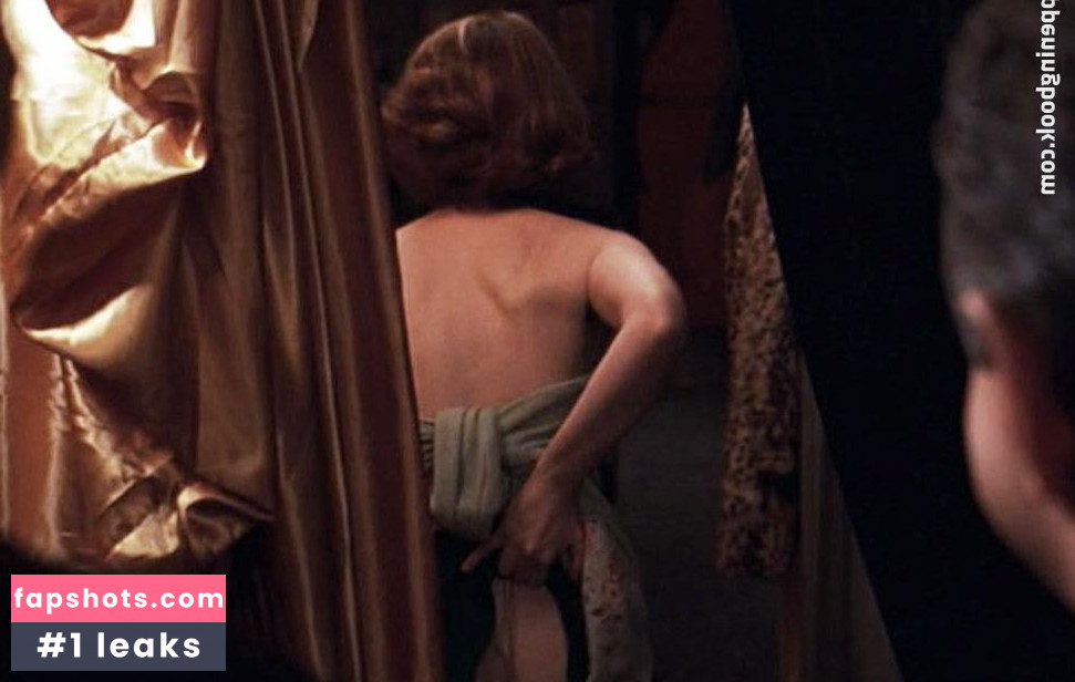 Kiersten Warren gallery photo #5