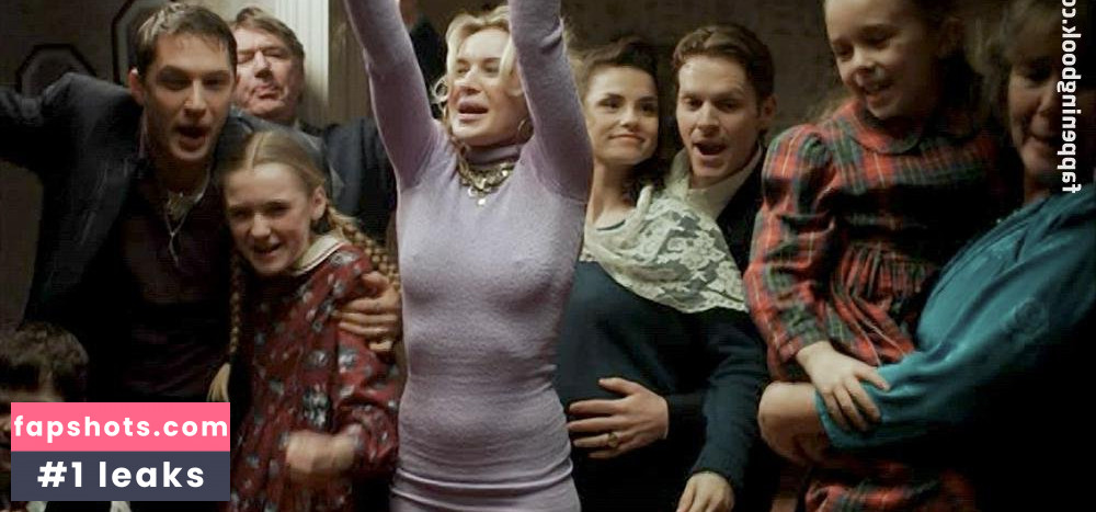 Kierston Wareing Nude Leaks OnlyFans Photos #16 - LeakJerk