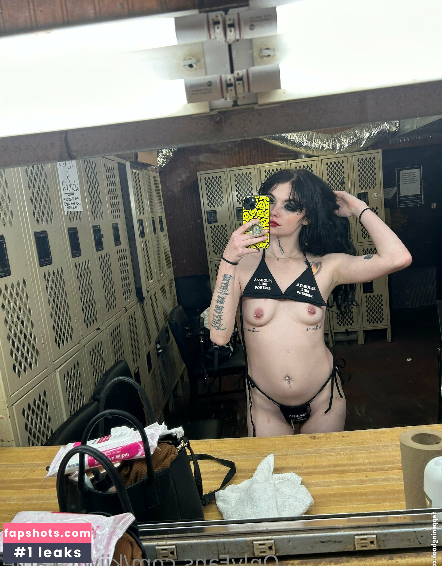 kiiwii_katiie gallery photo #3