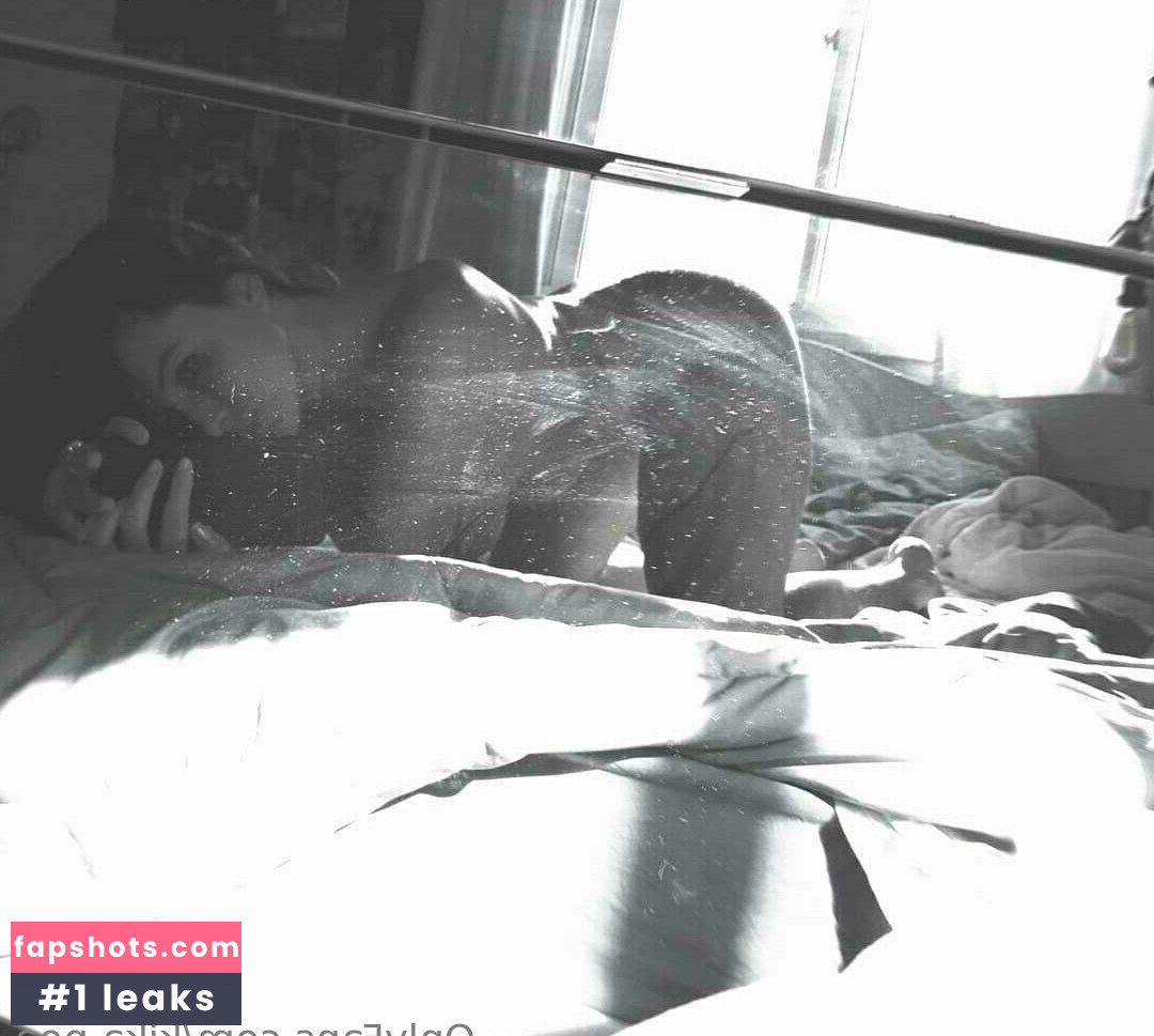 kika.poa gallery photo #28