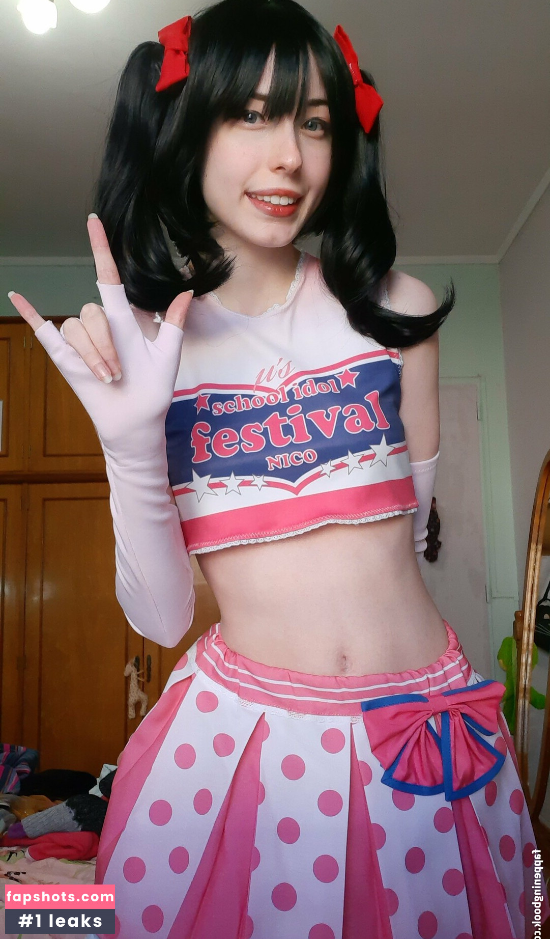 Kiki Glitter Cosplay gallery photo #37