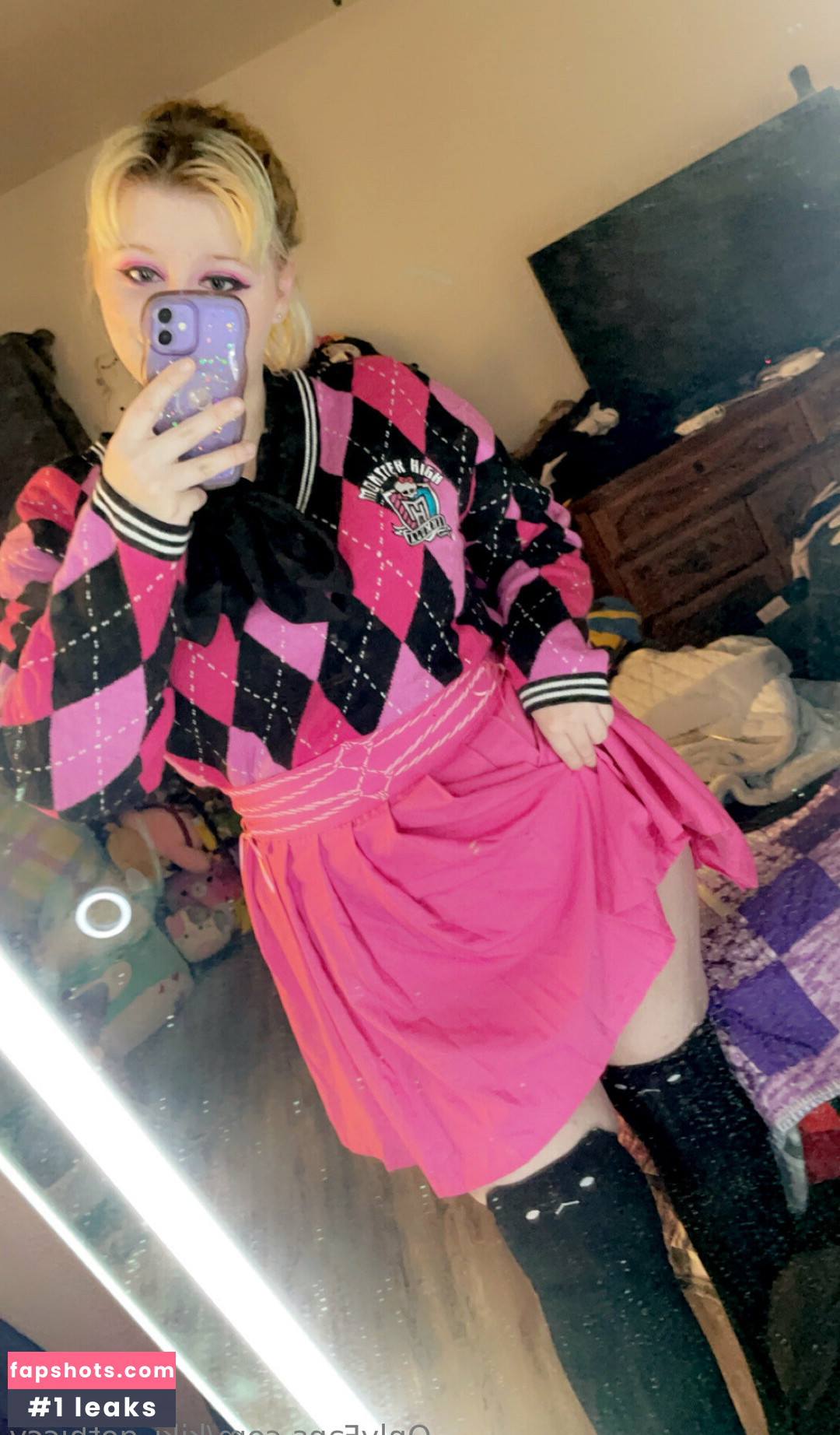 kiki_gothiccy Nude Leaks OnlyFans Photos #22 - LeakJerk