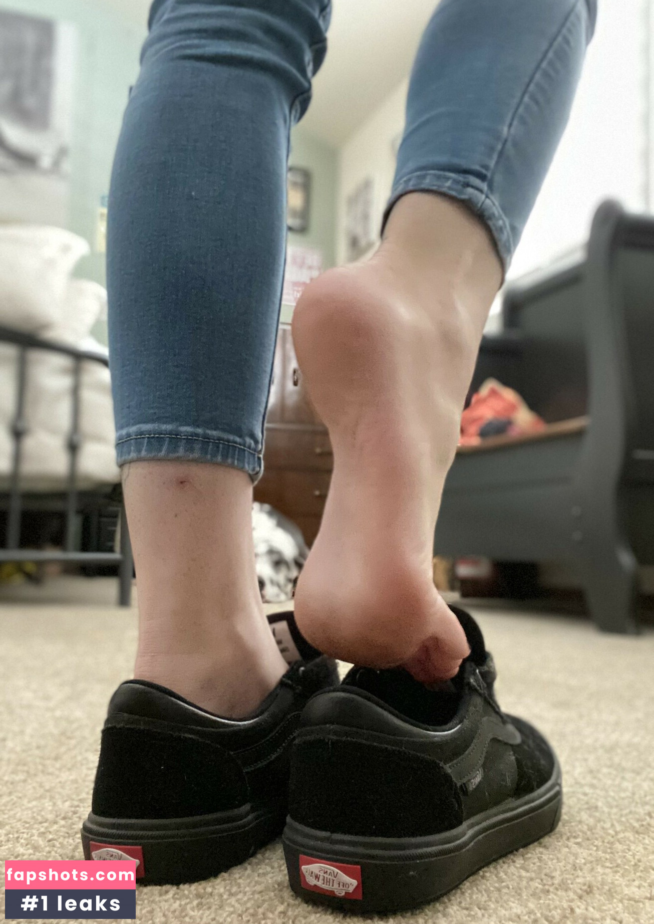 Kiki Kitsune gallery photo #55