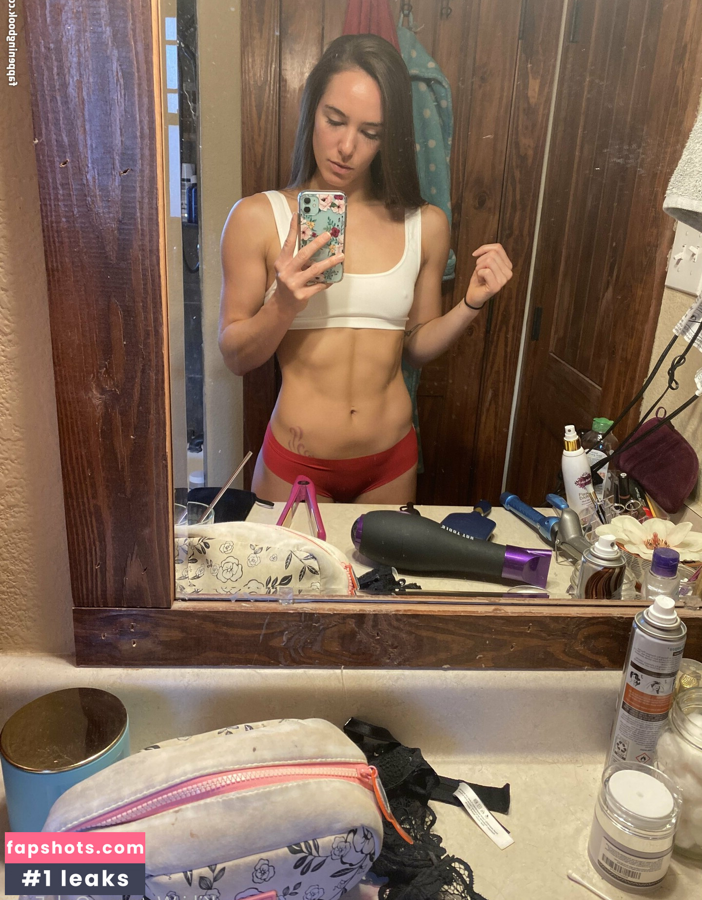 kikiwaters gallery photo #15