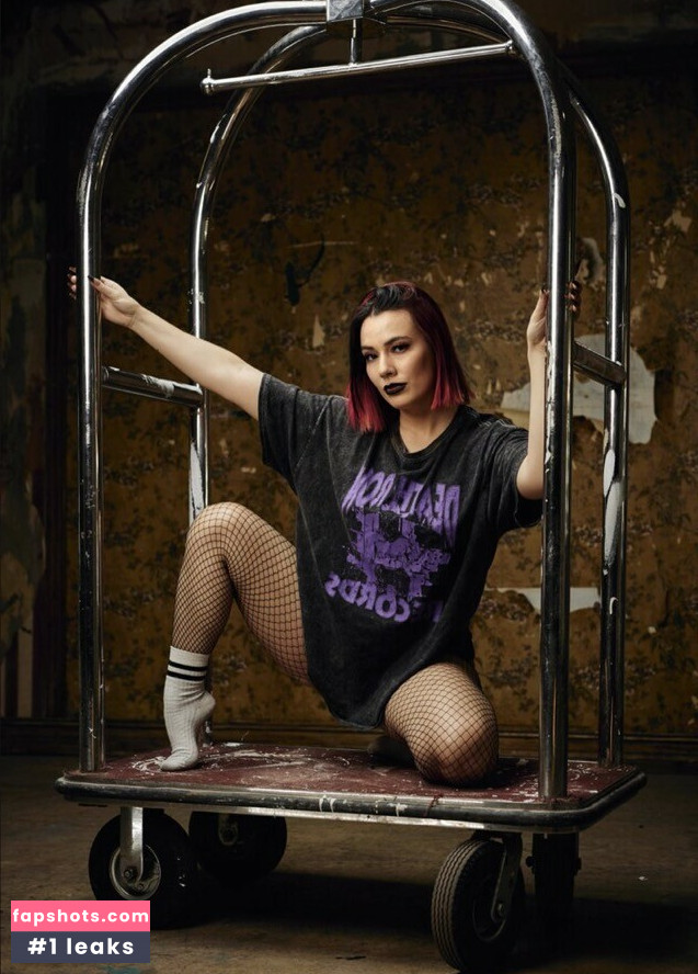 Killer Kelly gallery photo #15