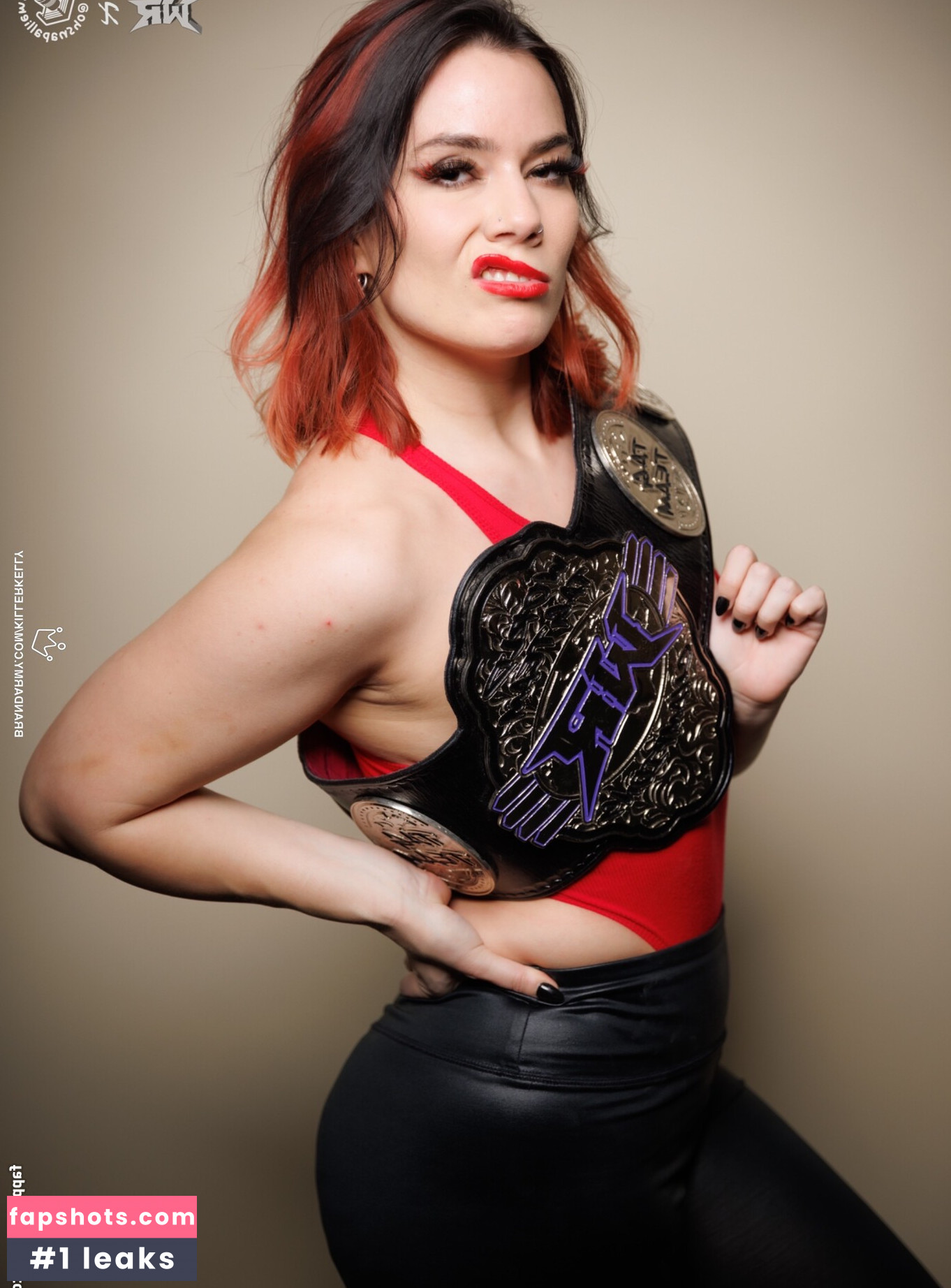 Killer Kelly gallery photo #26