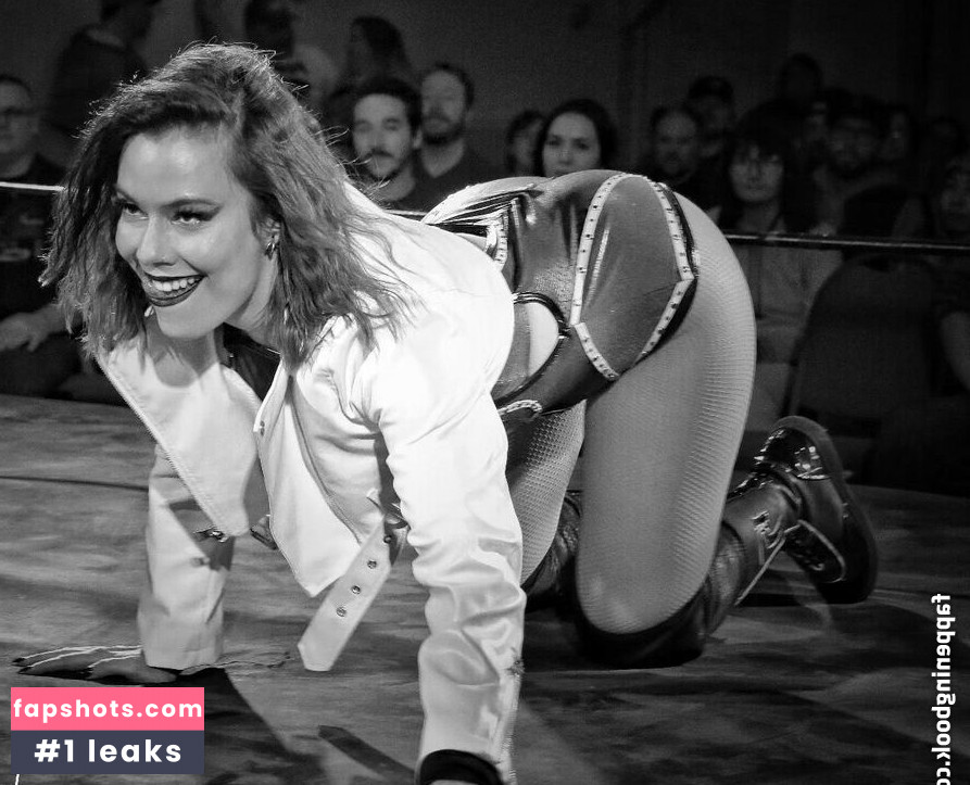 Killer Kelly gallery photo #34