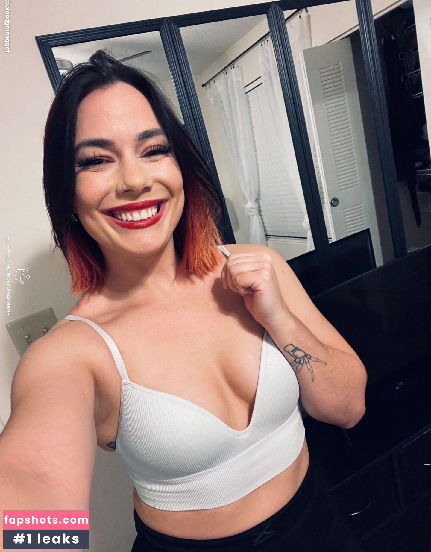 Killer Kelly gallery photo #43