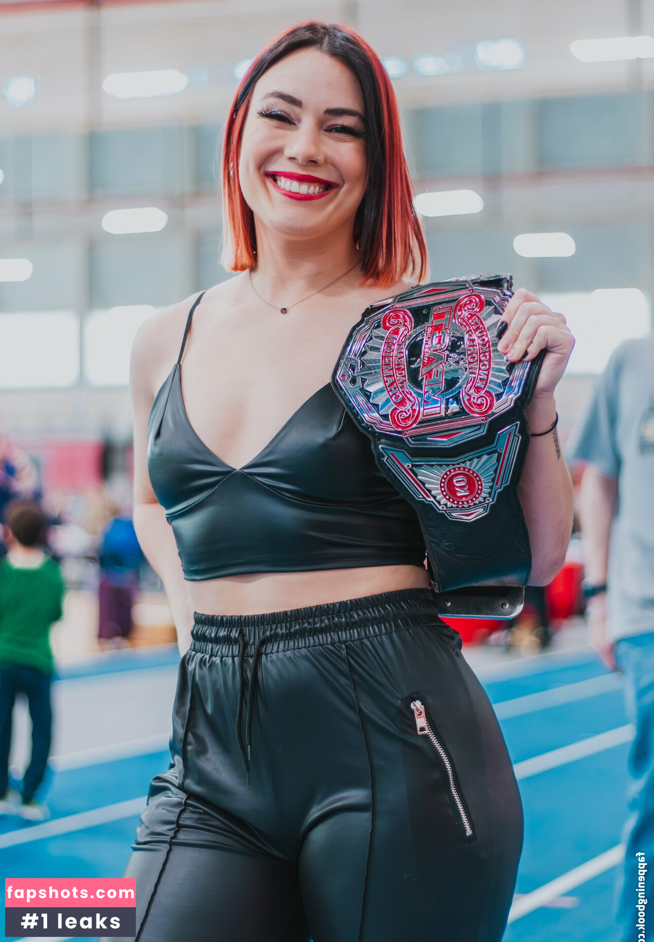 Killer Kelly gallery photo #48