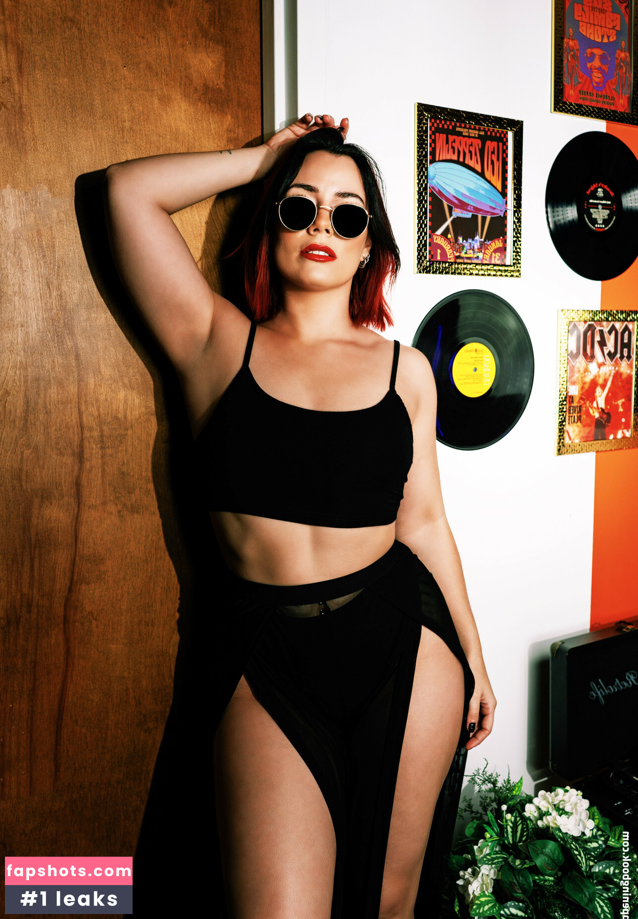 Killer Kelly gallery photo #9