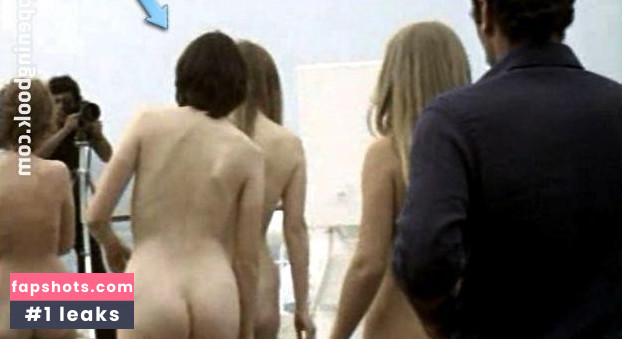 Kim Cattrall gallery photo #110