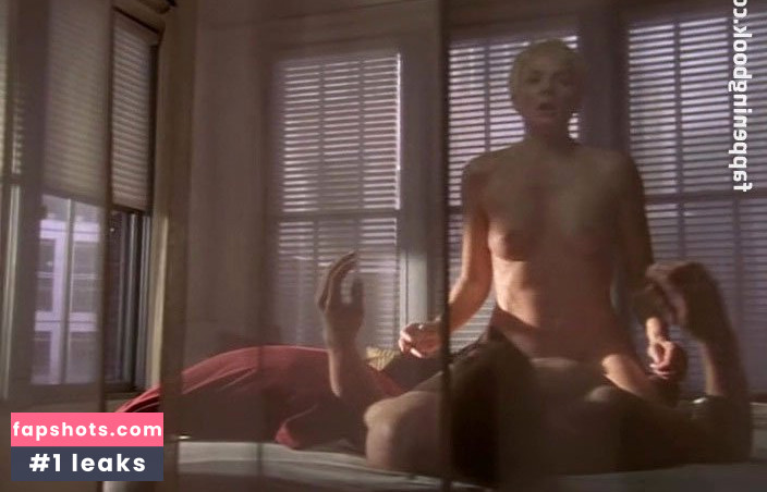 Kim Cattrall gallery photo #56