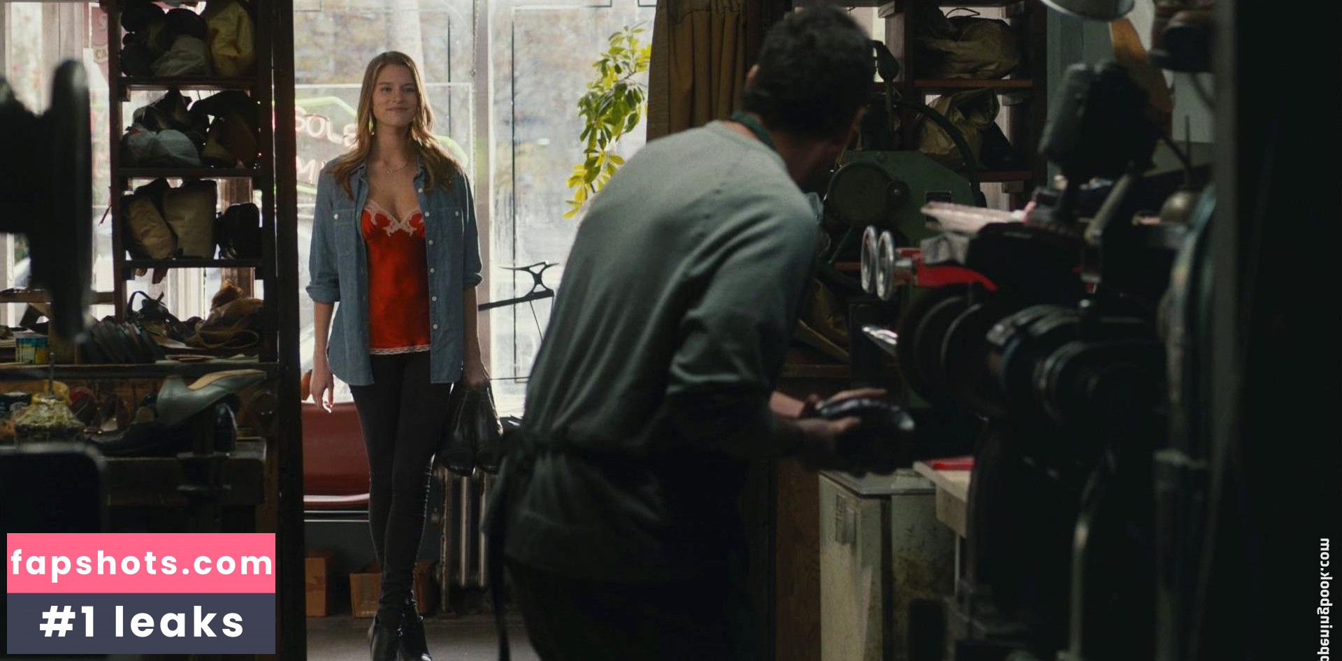 Kim Cloutier gallery photo #14