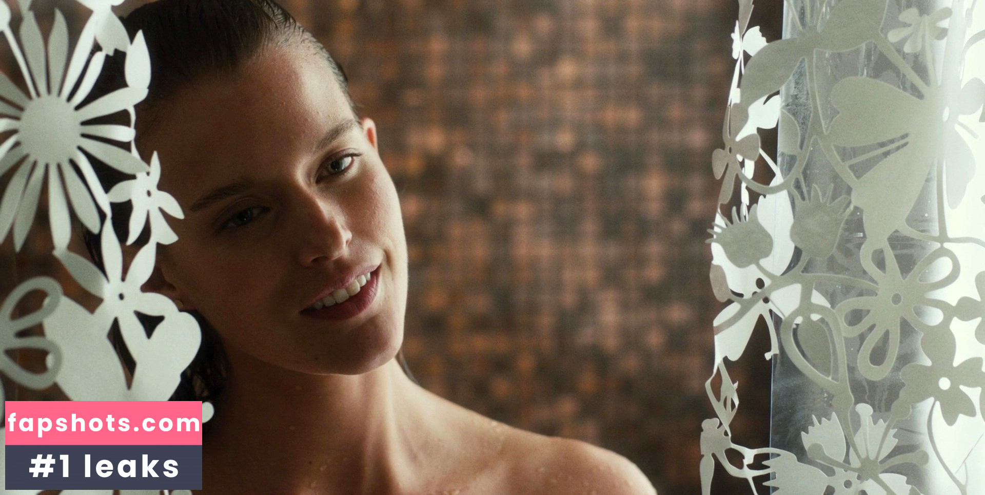 Kim Cloutier gallery photo #9