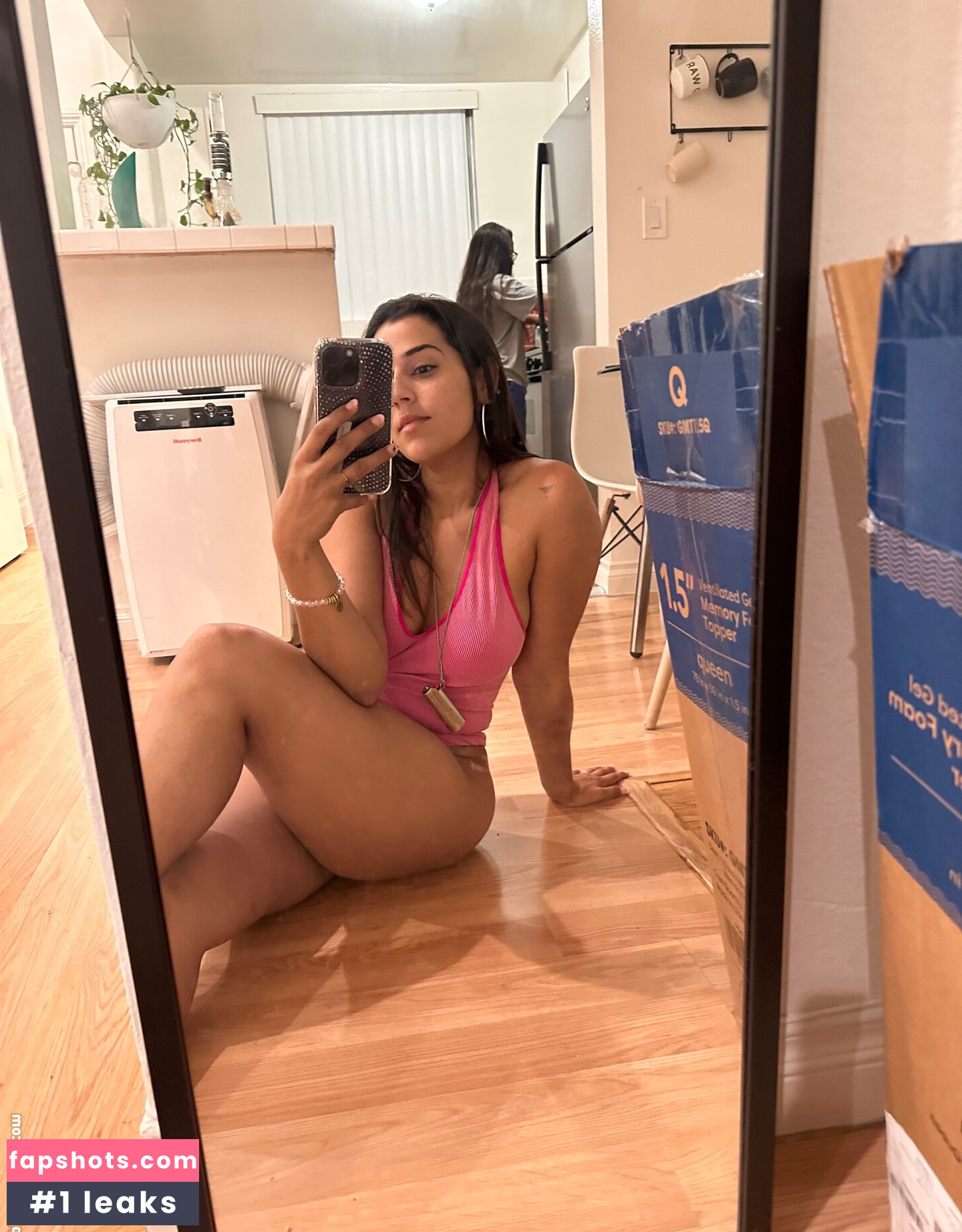 Kim Congdon Patreon nude babe gallery