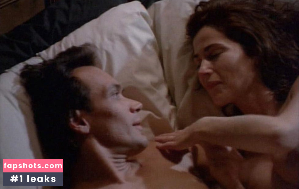 Kim Delaney gallery photo #45