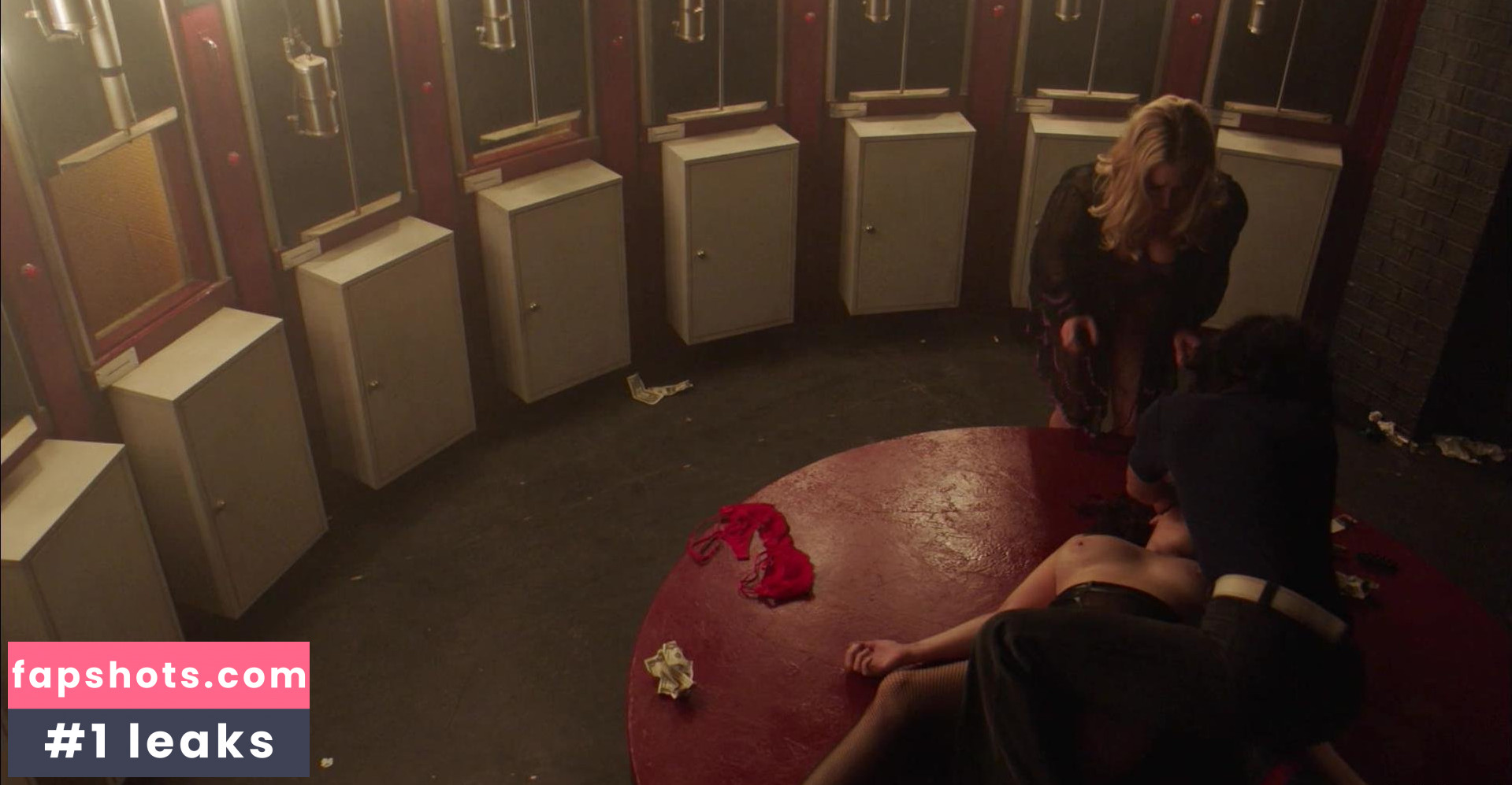 Kim Director gallery photo #2