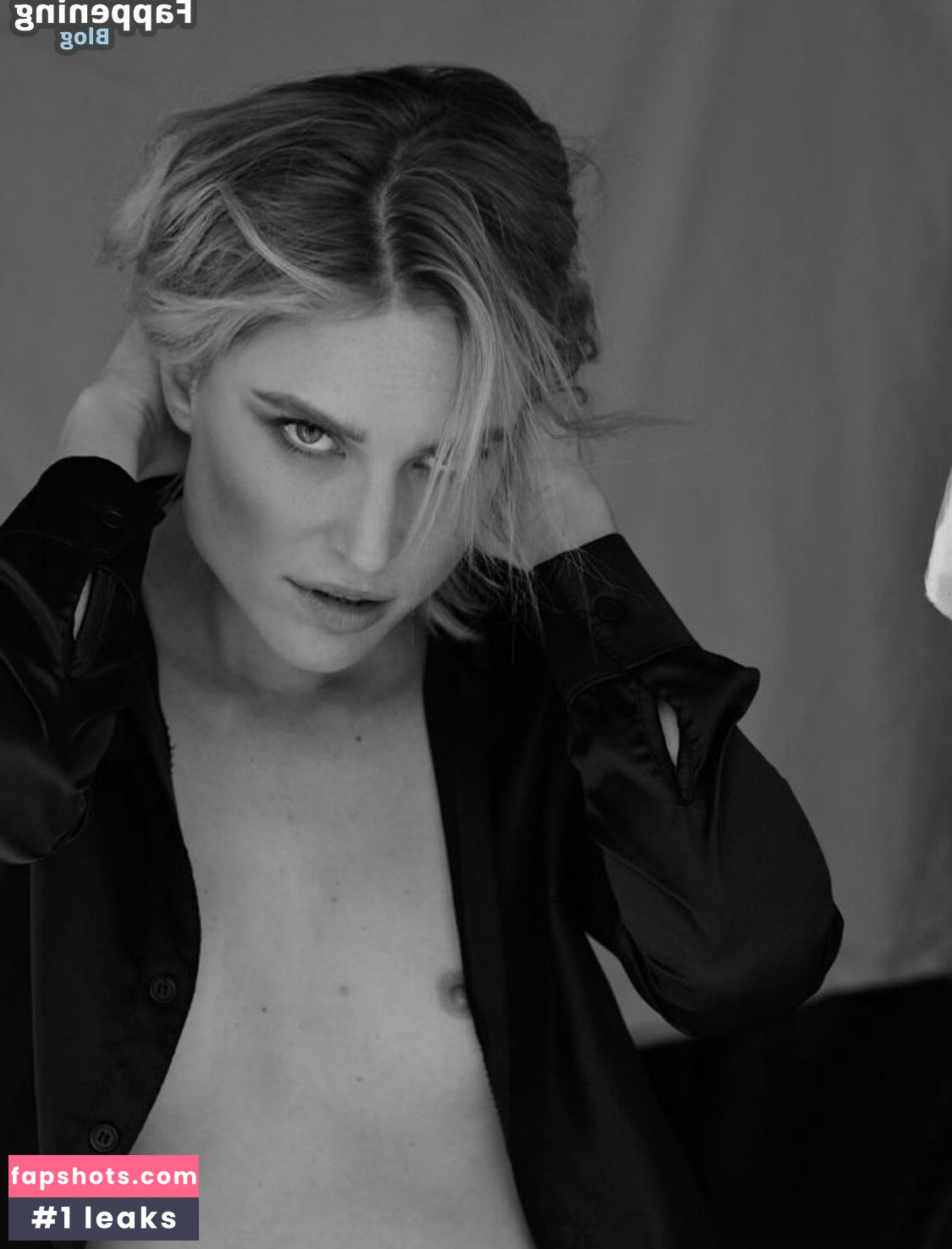 Kim Hnizdo gallery photo #59