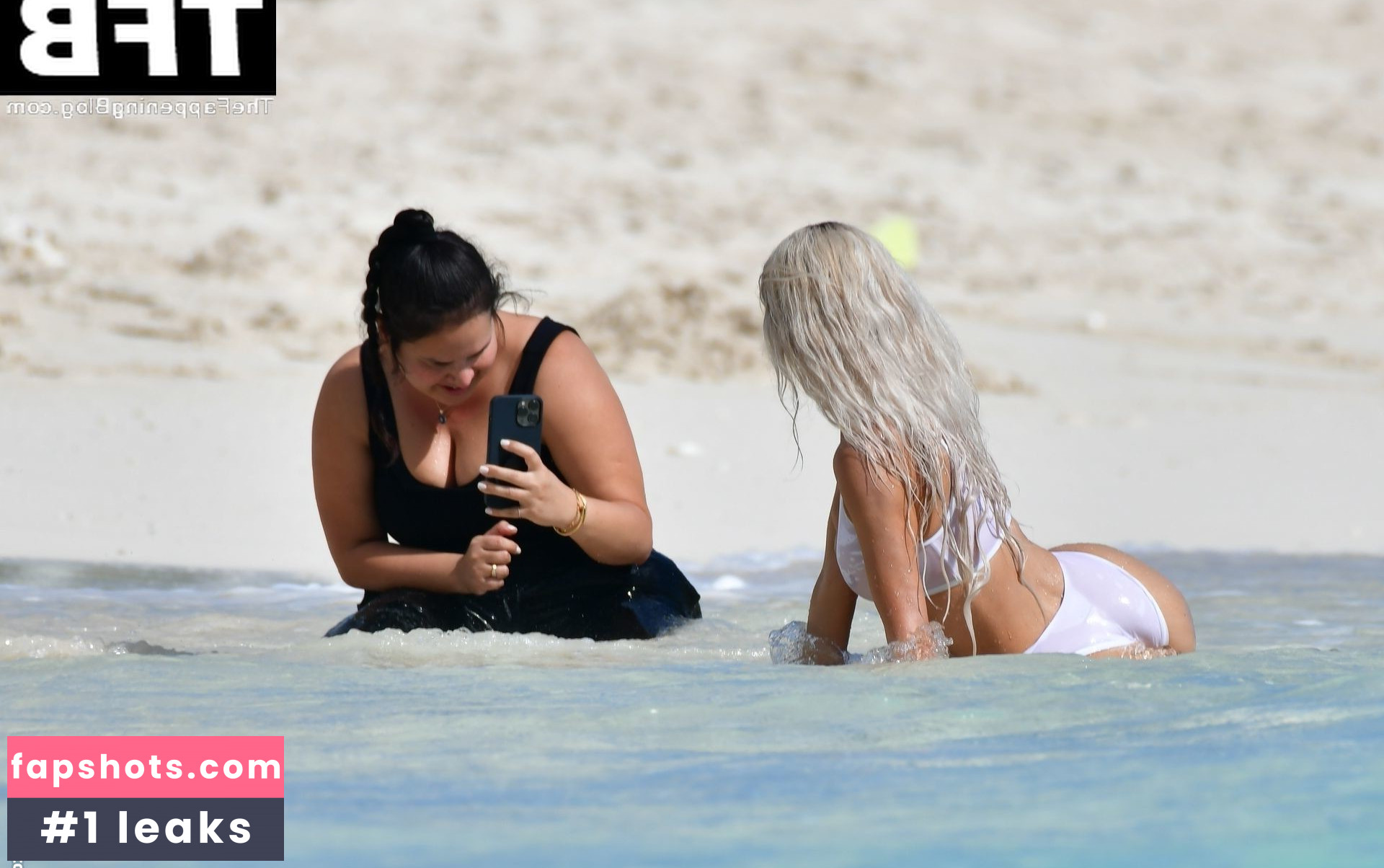 Kim Kardashian gallery photo #1286