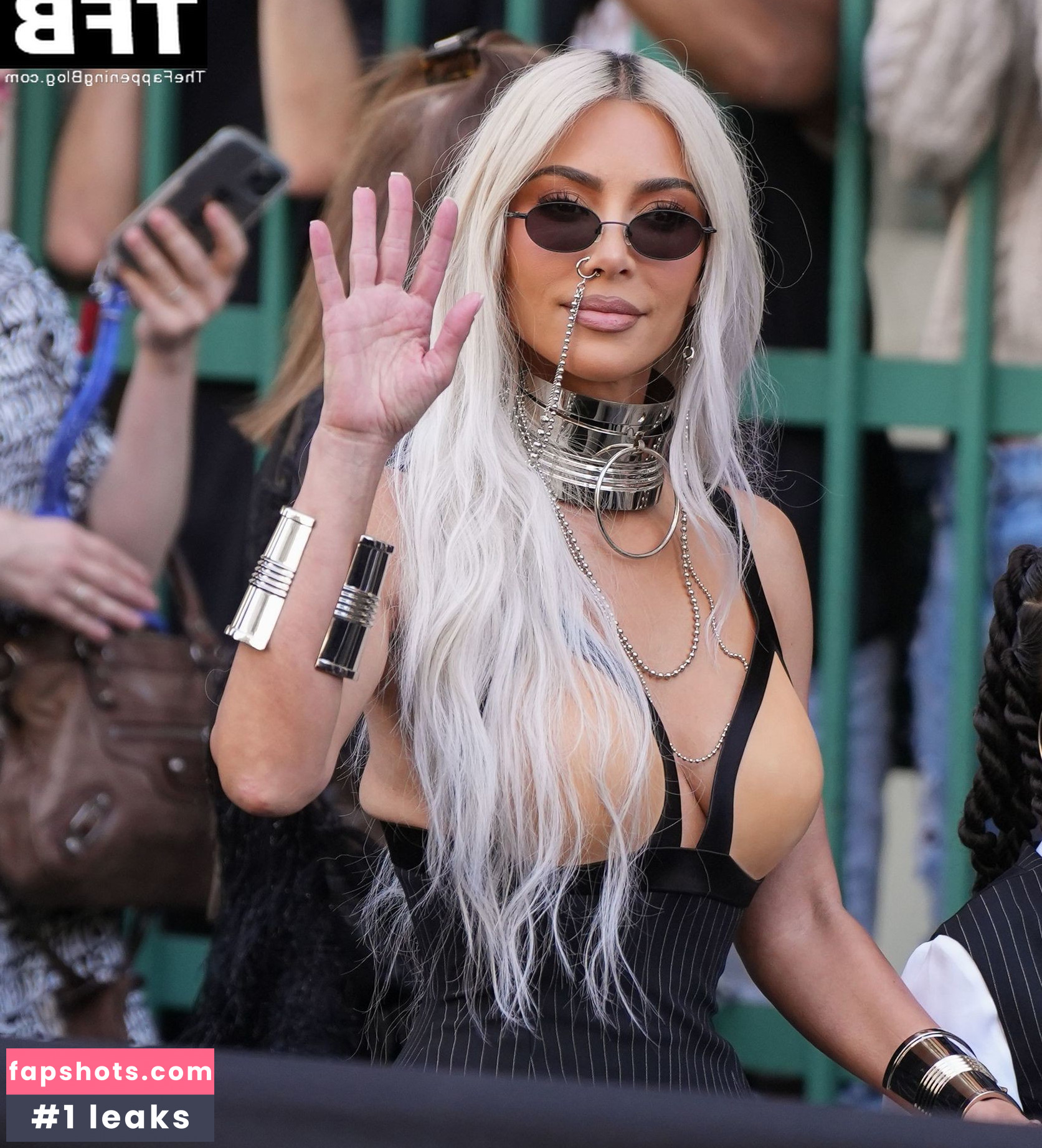 Kim Kardashian gallery photo #1304