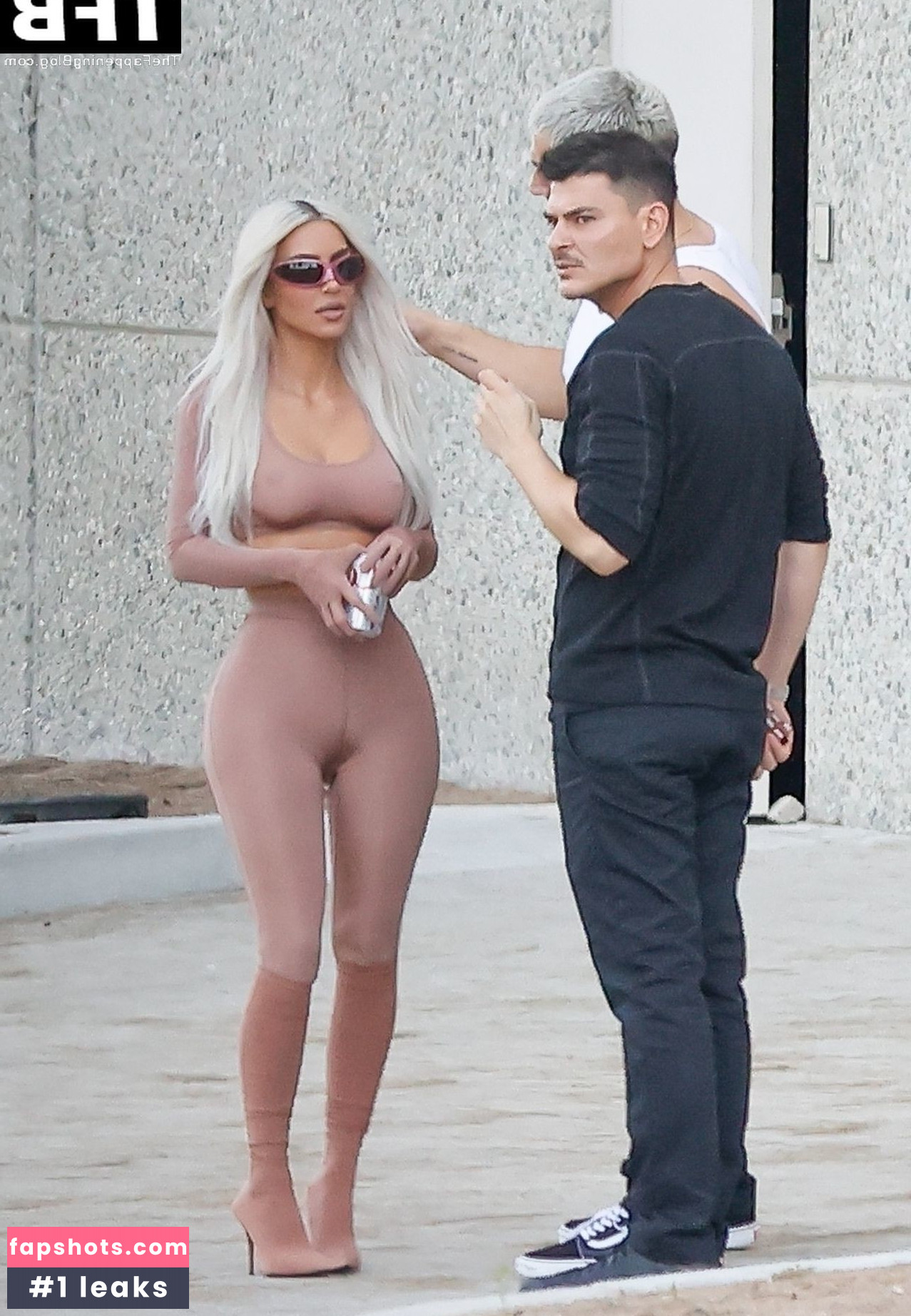 Kim Kardashian gallery photo #1333