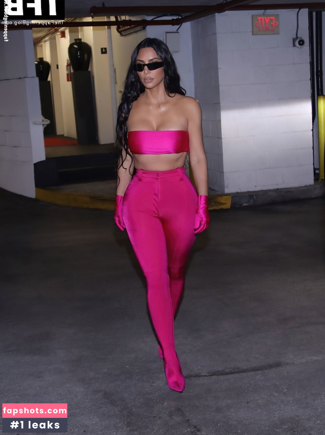 Kim Kardashian gallery photo #1381