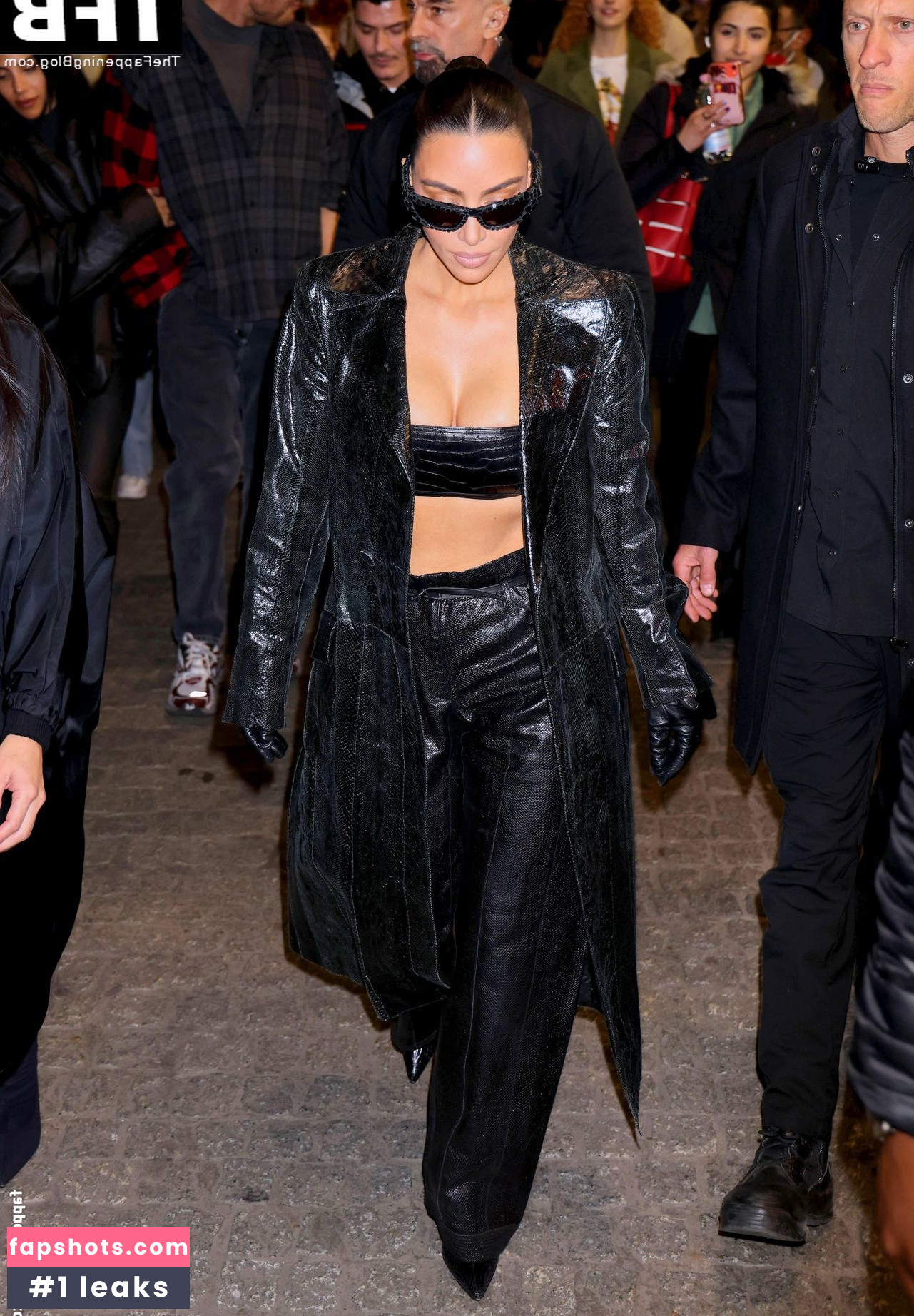 Kim Kardashian gallery photo #1415