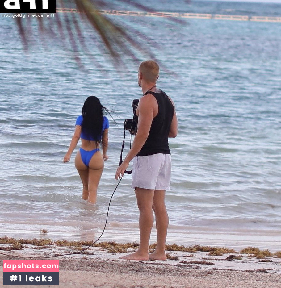 Kim Kardashian gallery photo #1448