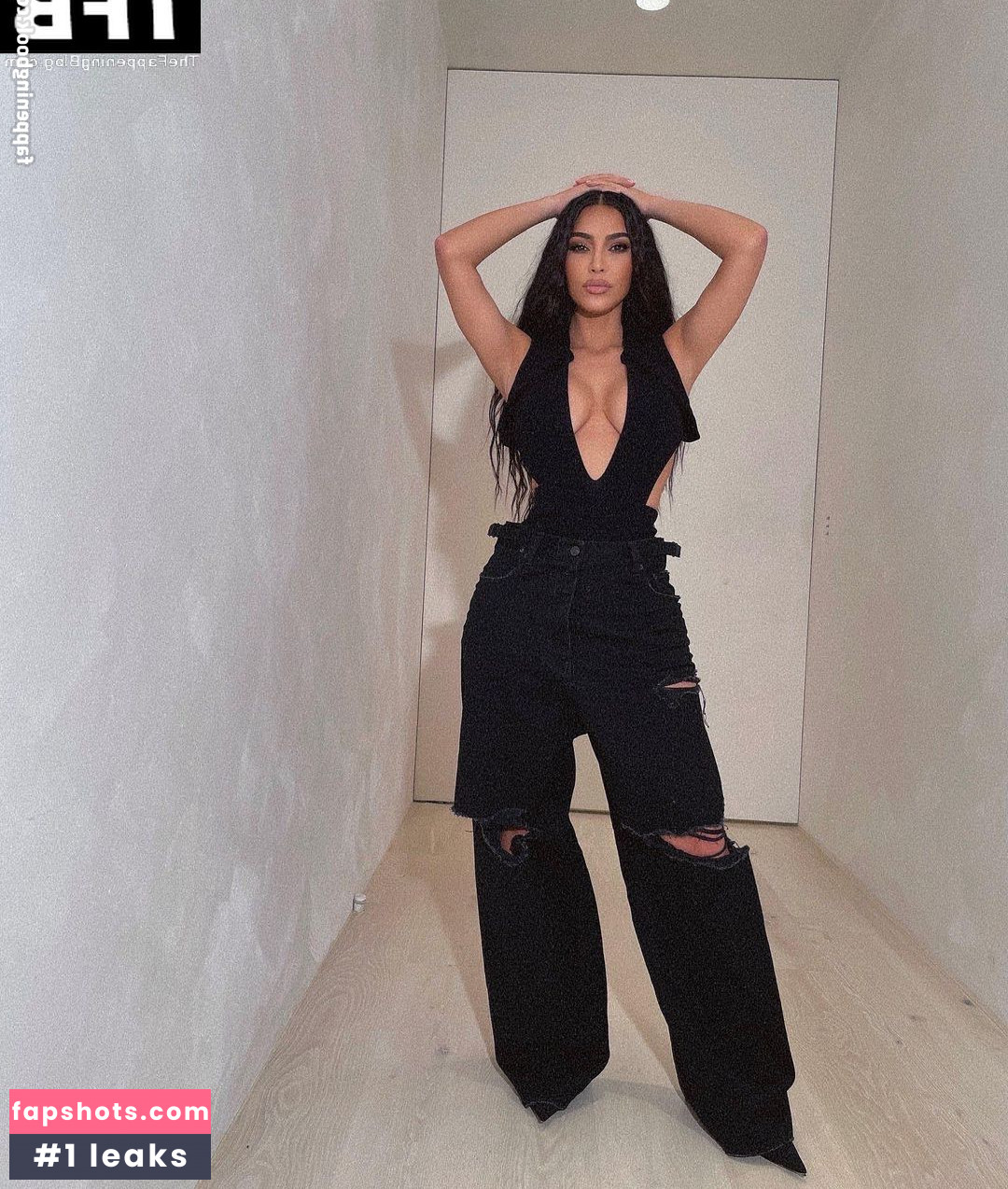 Kim Kardashian gallery photo #1451