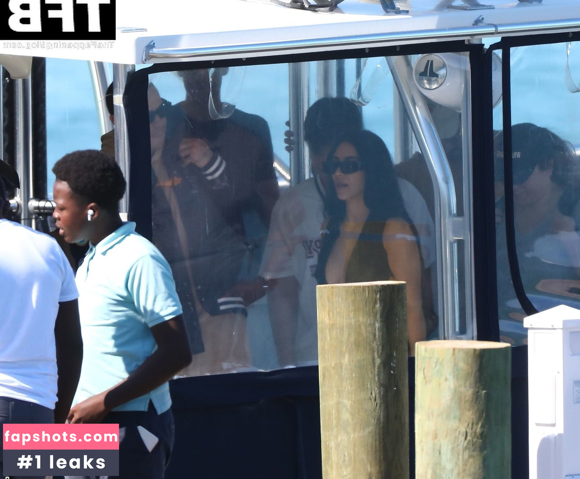 Kim Kardashian gallery photo #1453