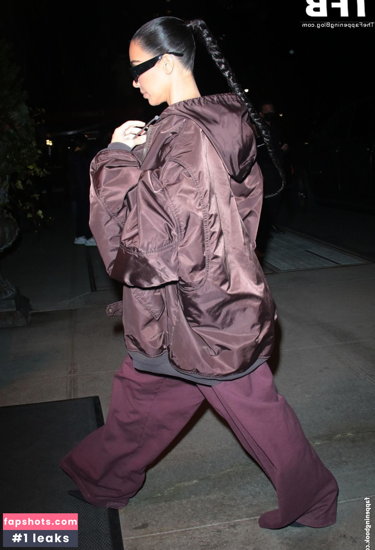 Kim Kardashian gallery photo #1470