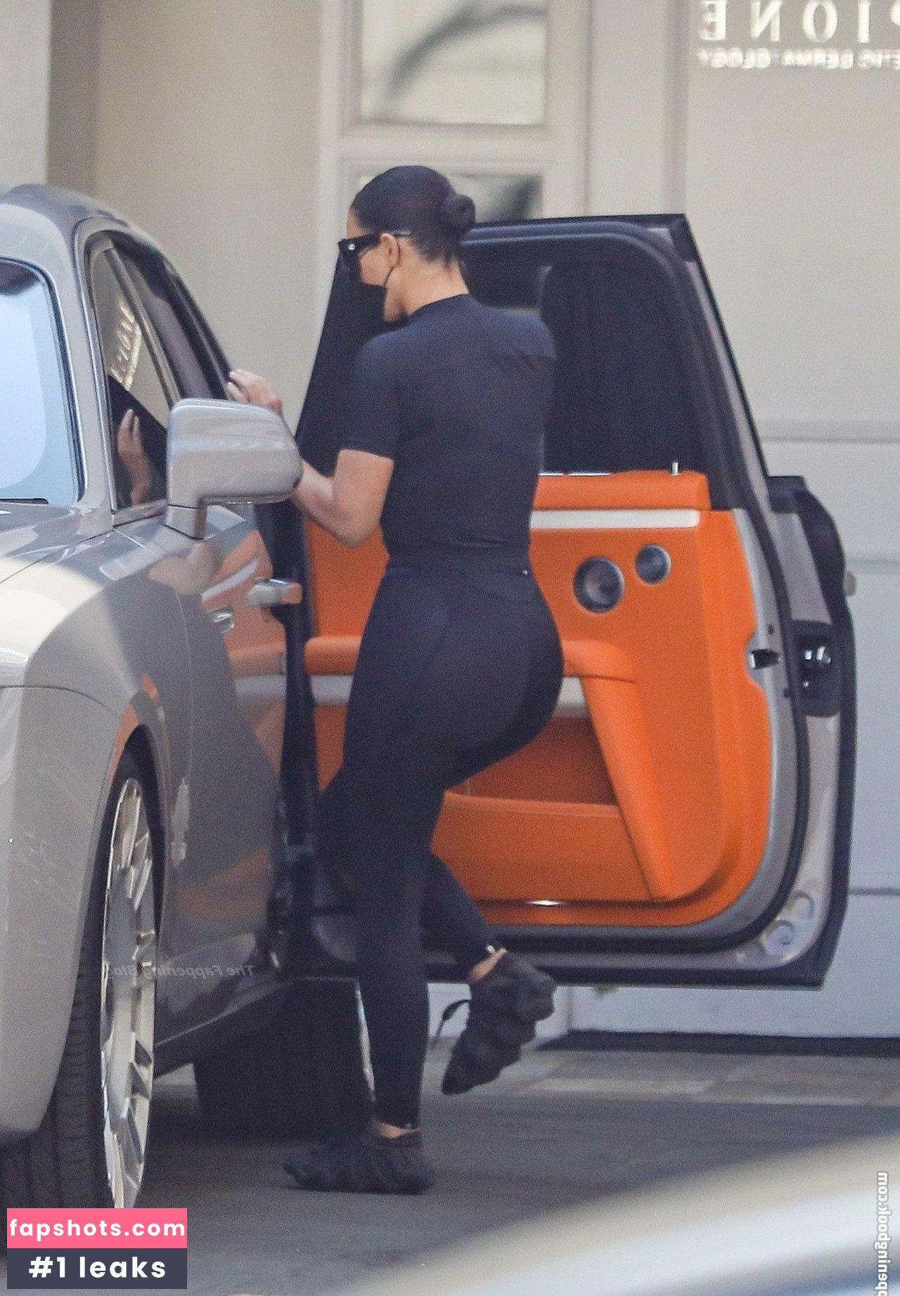Kim Kardashian gallery photo #1484