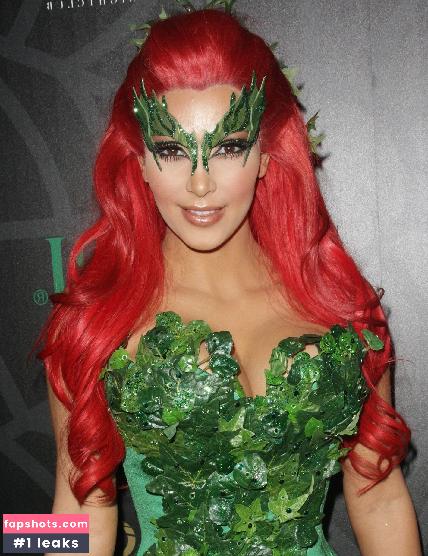 Kim Kardashian gallery photo #1558