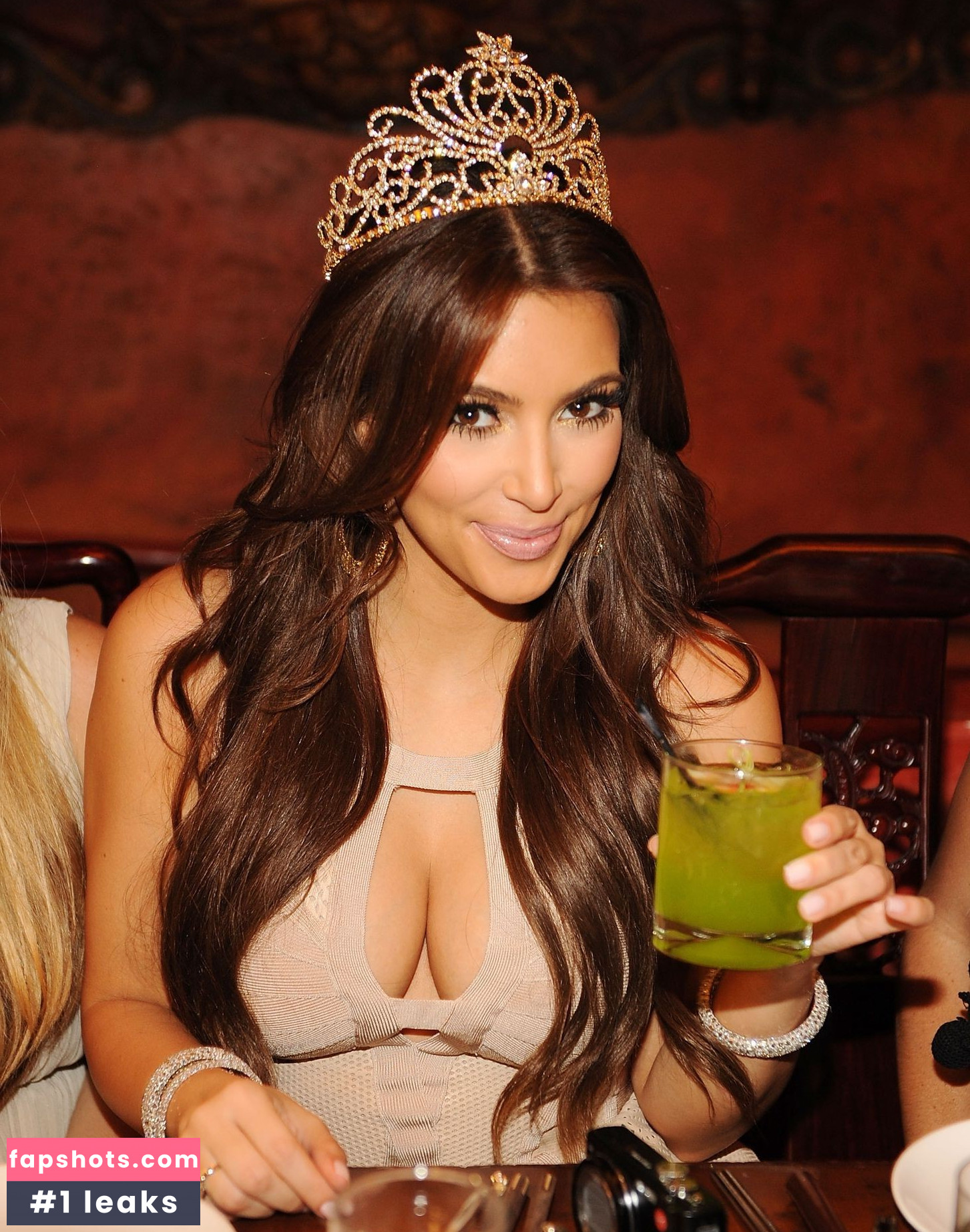 Kim Kardashian gallery photo #1561