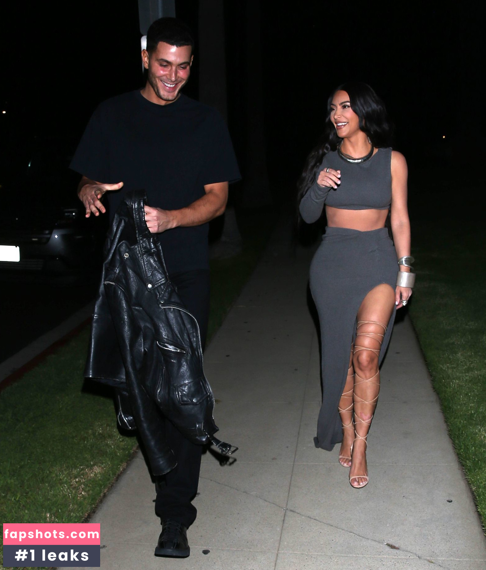 Kim Kardashian gallery photo #1626