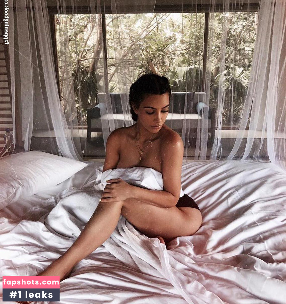 Kim Kardashian gallery photo #1669