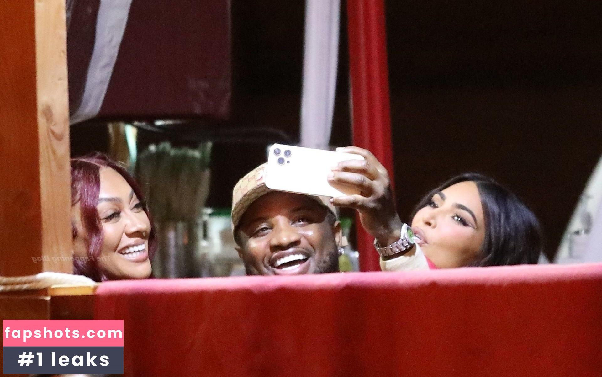 Kim Kardashian gallery photo #1761